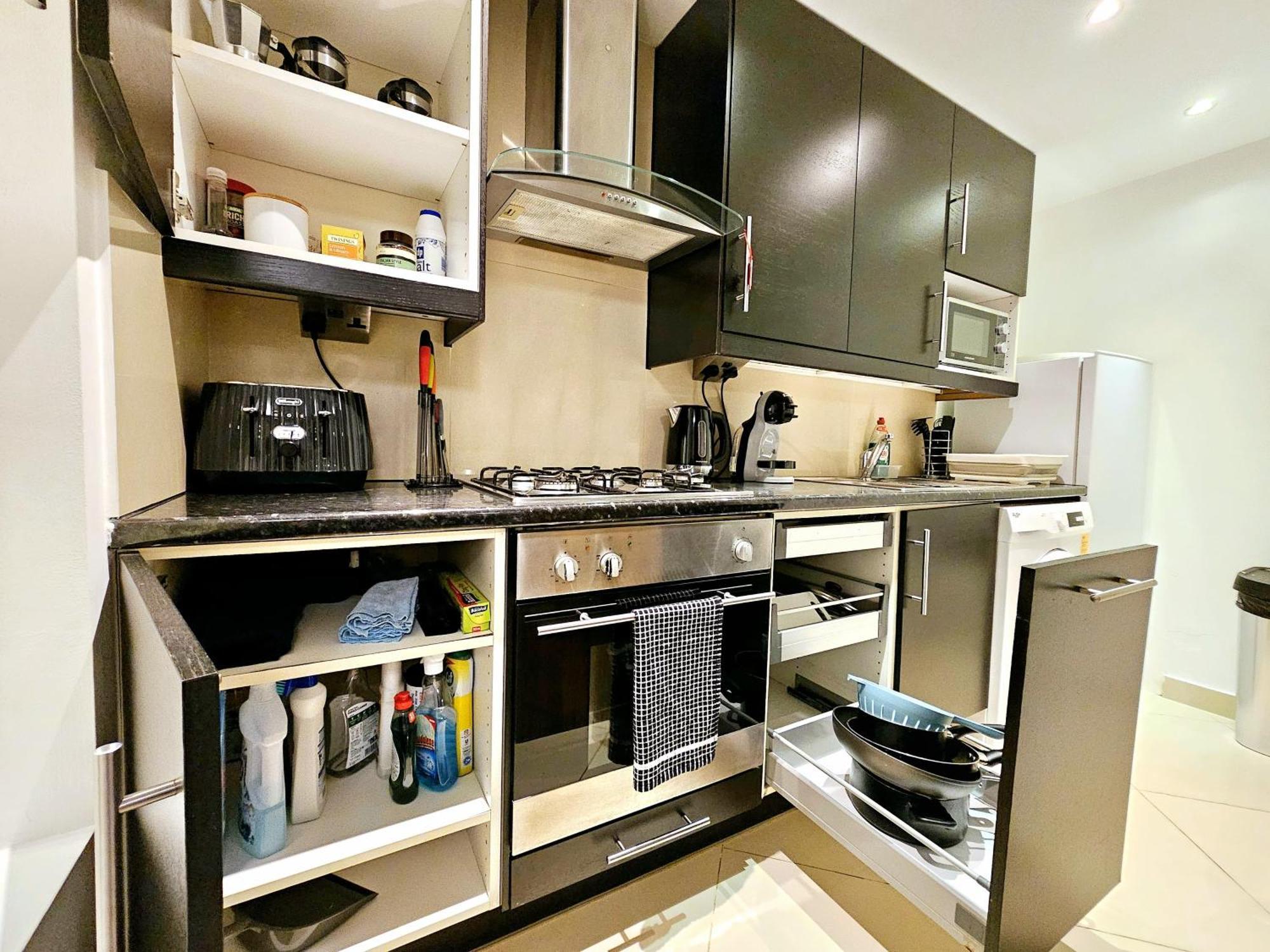 Modern Hyde Park Home With Private Entrance & Private Back Patio Near Bayswater & Paddington Stations London Exterior foto